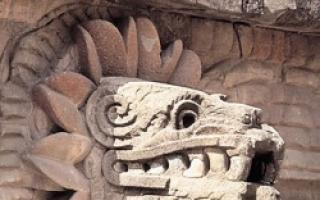 Quetzalcoatl, die gefiederte Schlange Der alte Gott Quetzalcoatl lehrte die Ureinwohner