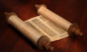 संक्षिप्त बाइबिल.  नया करार।  बाइबिल का परिचय, बाइबिल की संरचना न्यू टेस्टामेंट की पवित्र पुस्तकें किस भाषा में लिखी गई हैं?