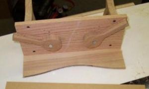 लकड़ी के राउटर पर काम करने के लिए उपयोगी उपकरण कैसे बनाएं