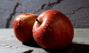 घर पर एक सेब को सुखाना घर पर एक सेब को मजबूत तरीके से सुखाना